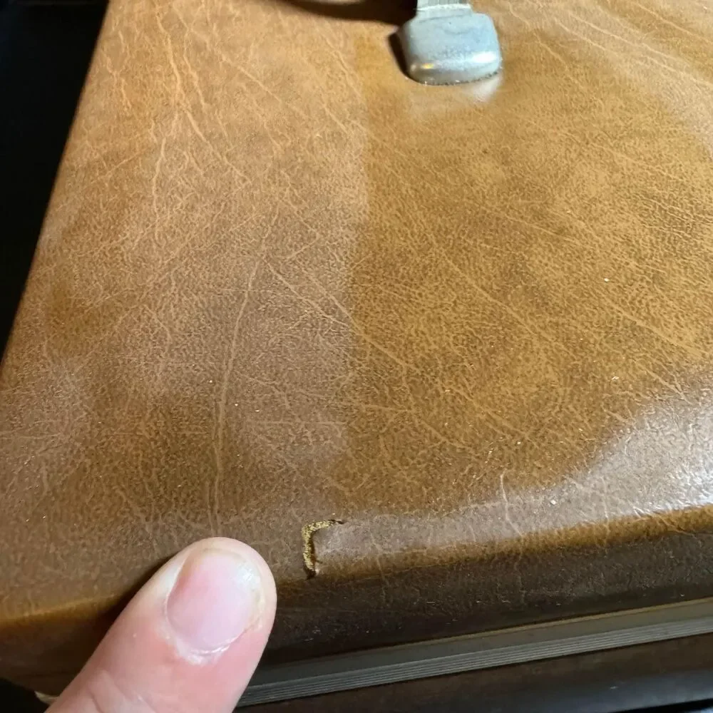 Vintage Tan 8-Track Case {Item 891]